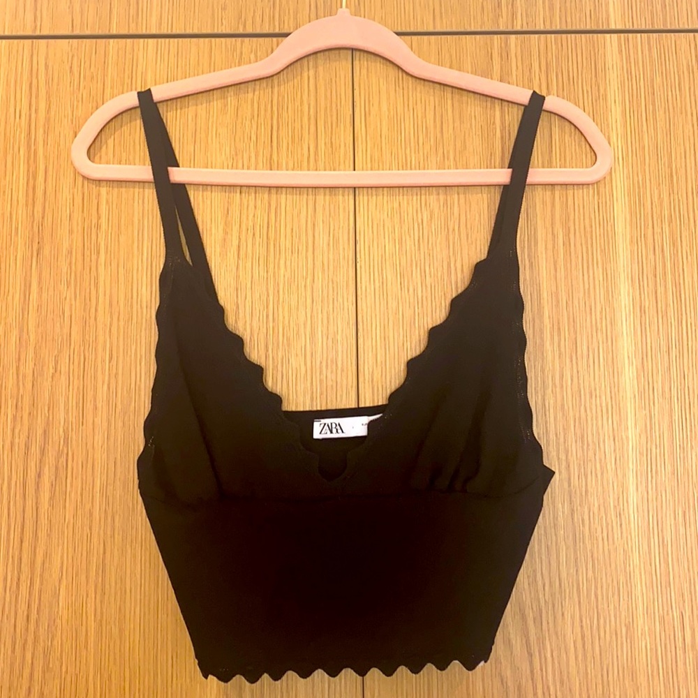 Black crop top